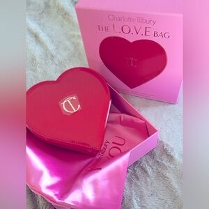 Charlotte Tilbury The New Limited Edition LOVE Bag. This is wonderful !!!